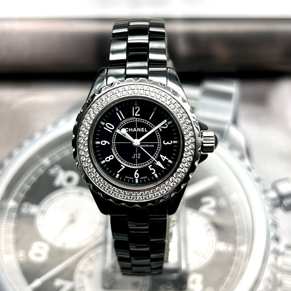 CHANEL J12