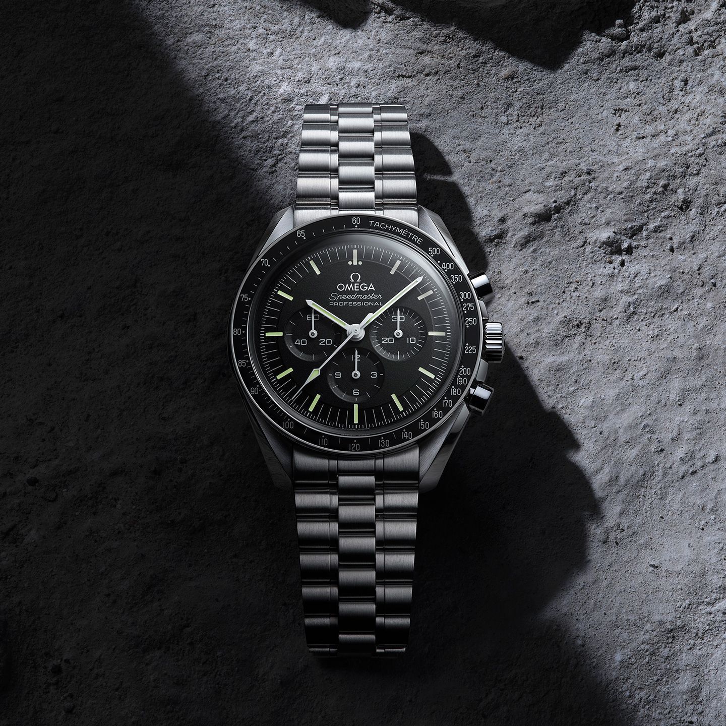 Omega Speedmaster Moonwatch Chronograph 42MM