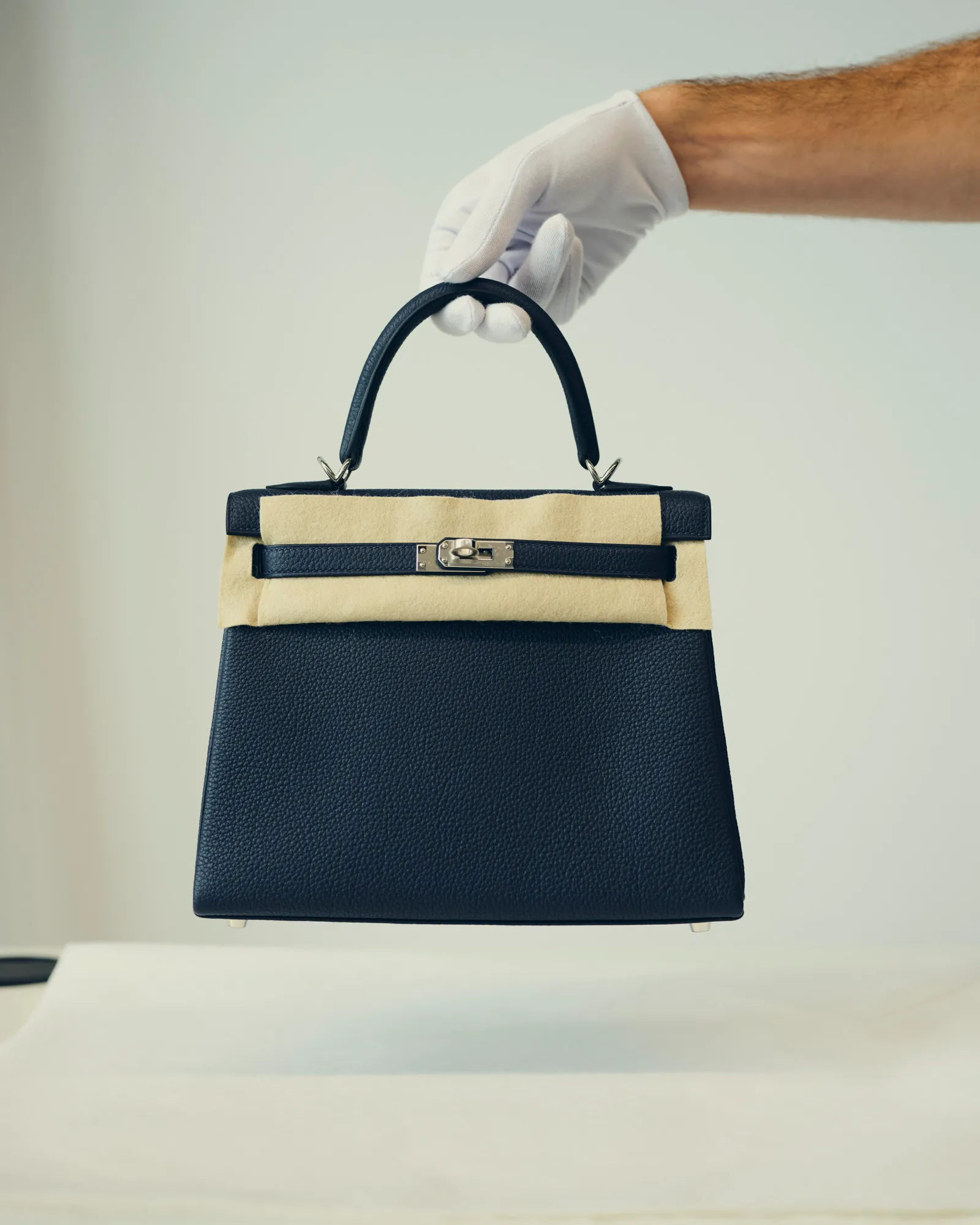 How Craftsmanship Affects the Value of Hermès Handbags